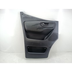 GUARNECIDO PUERTA DELANTERA IZQUIERDA A9077201600 