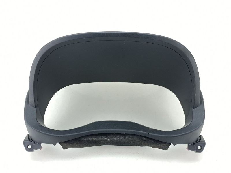 Recambio de moldura para toyota yaris (_p21_, _pa1_, _ph1_) 1.5 hybrid (mxph10) referencia OEM IAM 55410K0050  
