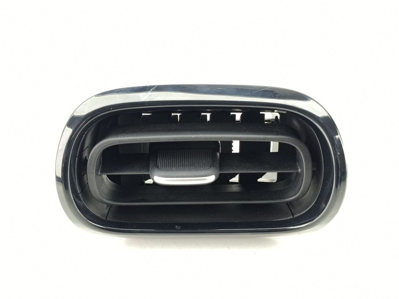 Recambio de aireador para toyota yaris (_p21_, _pa1_, _ph1_) 1.5 hybrid (mxph10) referencia OEM IAM 55650K0040  