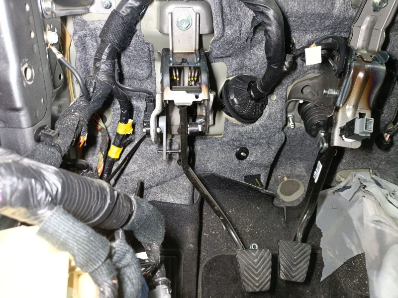 Recambio de pedal embrague para kia stonic (yb) 1.0 t-gdi eco-dynamics+ referencia OEM IAM 32802H8200  