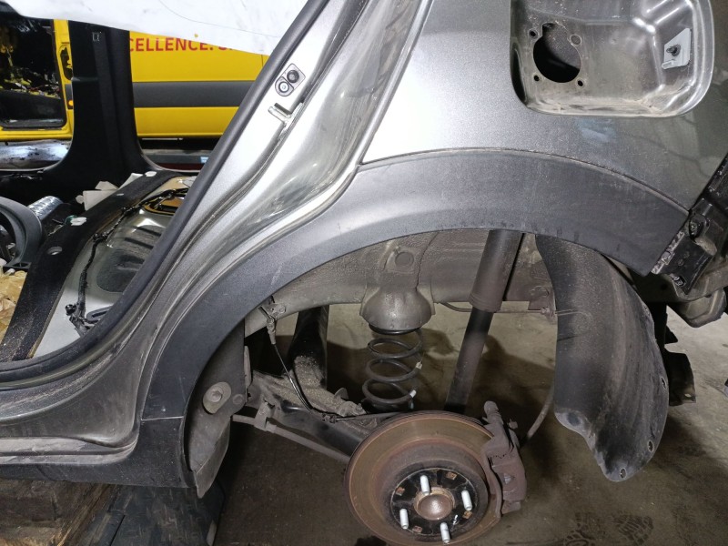 Recambio de aletin trasero izquierdo para kia stonic (yb) 1.0 t-gdi eco-dynamics+ referencia OEM IAM   