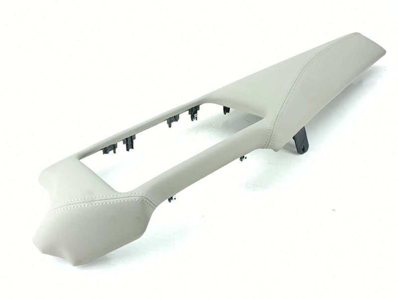 Recambio de moldura para nissan micra v (k14) 1.0 dig-t 117 referencia OEM IAM 684115FA1C  