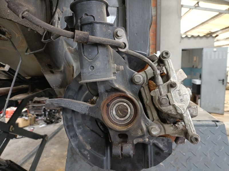 Recambio de mangueta delantera izquierda para ford puma (j2k, cf7) 1.0 ecoboost referencia OEM IAM 2413074  