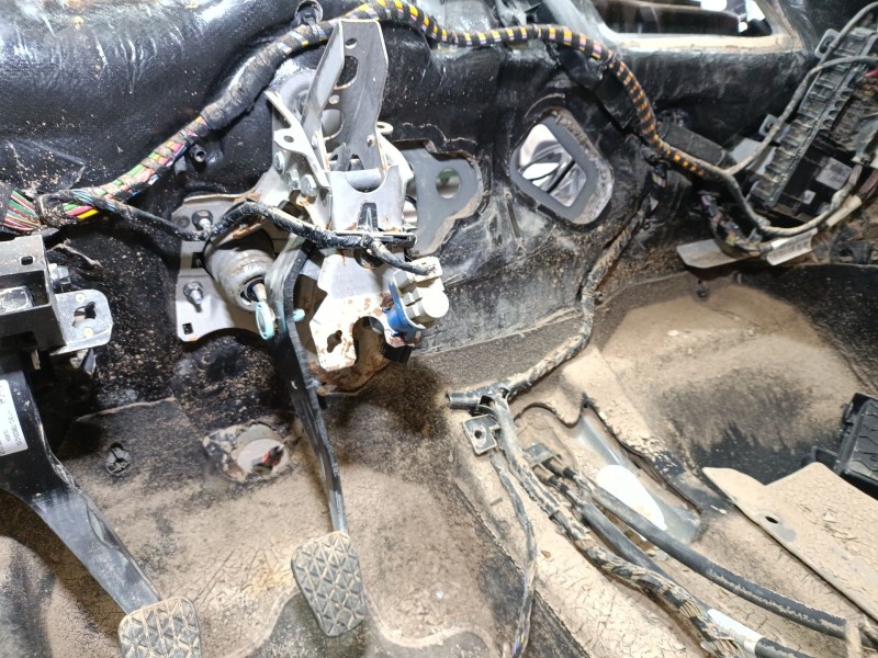 Recambio de pedal freno para ford puma (j2k, cf7) 1.0 ecoboost referencia OEM IAM 2556286  