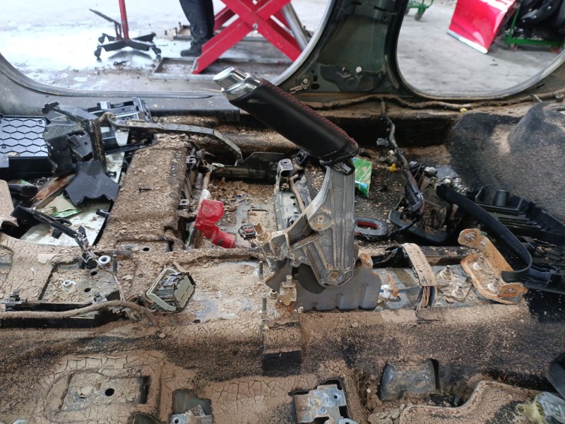 Recambio de palanca freno para ford puma (j2k, cf7) 1.0 ecoboost referencia OEM IAM 2592823  