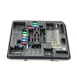CAJA RELES / FUSIBLES 284B74633R 