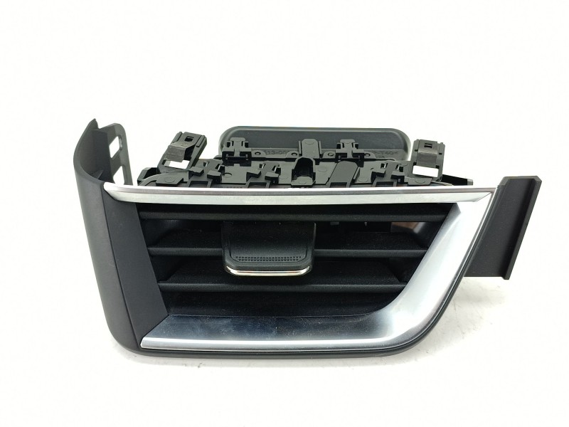 Recambio de aireador para renault clio v (b7_) 1.6 e-tech 145 (b7mu) referencia OEM IAM 687613297R  