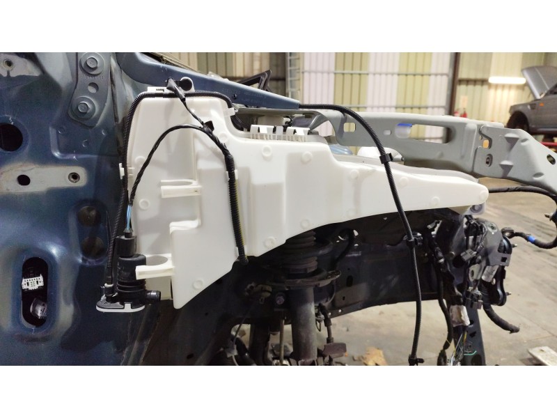 Recambio de deposito limpia para ford kuga iii (dfk) 2.0 ecoblue mhev referencia OEM IAM 2566824  