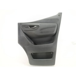 GUARNECIDO PUERTA DELANTERA DERECHA A9077201700 