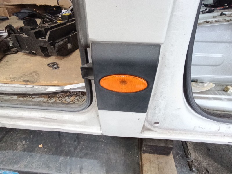 Recambio de moldura para opel movano b furgoneta (x62) 2.3 cdti fwd (fv) referencia OEM IAM 93197646  