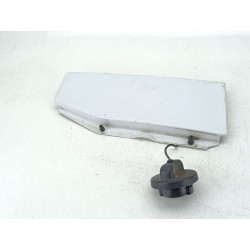 TAPA EXTERIOR COMBUSTIBLE A9107500000 