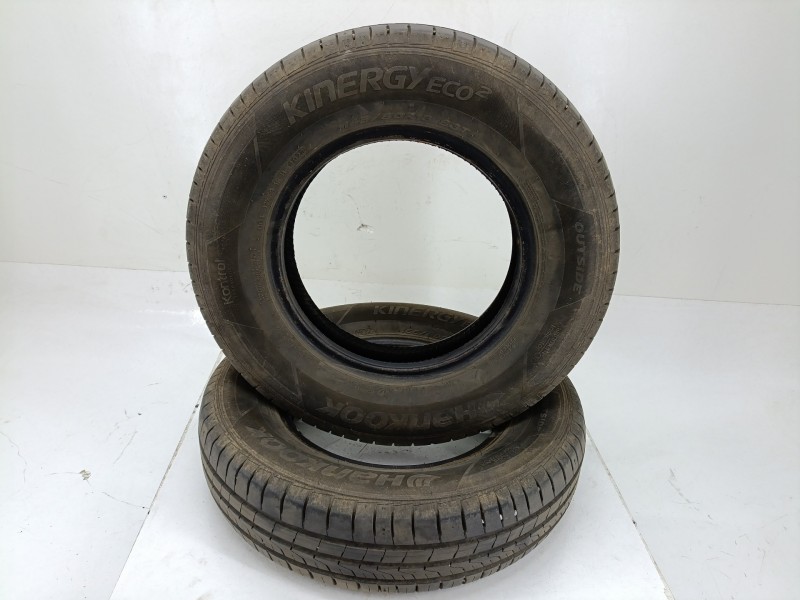 Recambio de neumatico para fruehauf super 55 super 55 referencia OEM IAM 16580R13  
