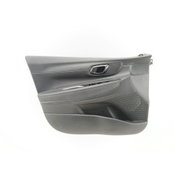 GUARNECIDO PUERTA DELANTERA IZQUIERDA 82710Q2030 