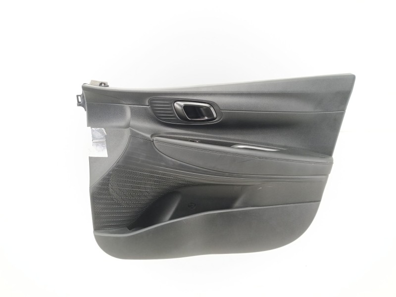 Recambio de guarnecido puerta delantera derecha para hyundai i20 iii (bc3, bi3) 1.2 referencia OEM IAM 82720Q2000  