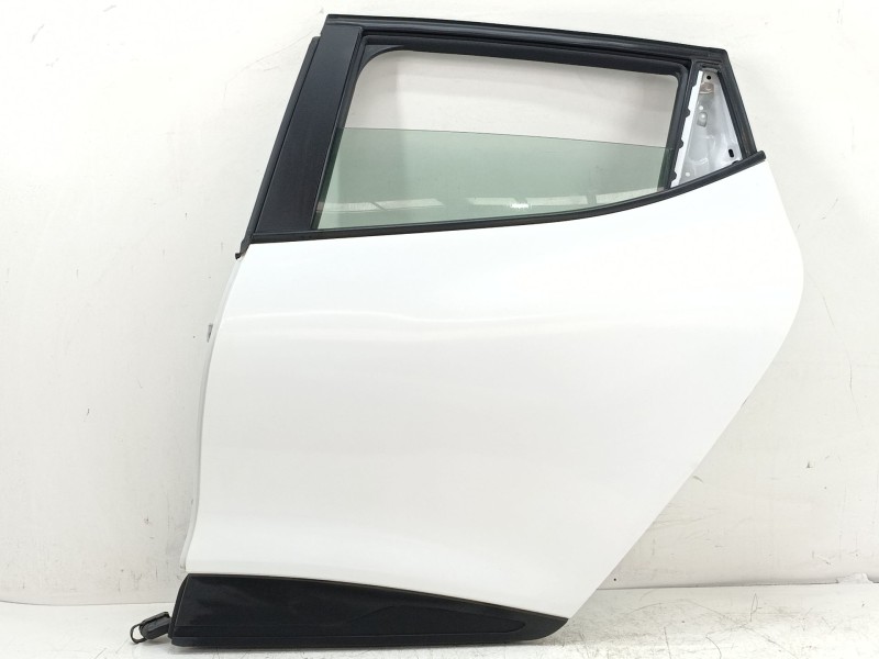 Recambio de puerta trasera izquierda para renault clio iv (bh_) 1.5 dci 75 referencia OEM IAM 821016892R  