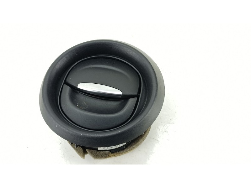 Recambio de rejilla aireadora para renault clio iv (bh_) 1.5 dci 75 referencia OEM IAM 687605663R  