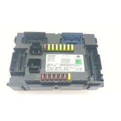CAJA RELES / FUSIBLES P68628390AC 