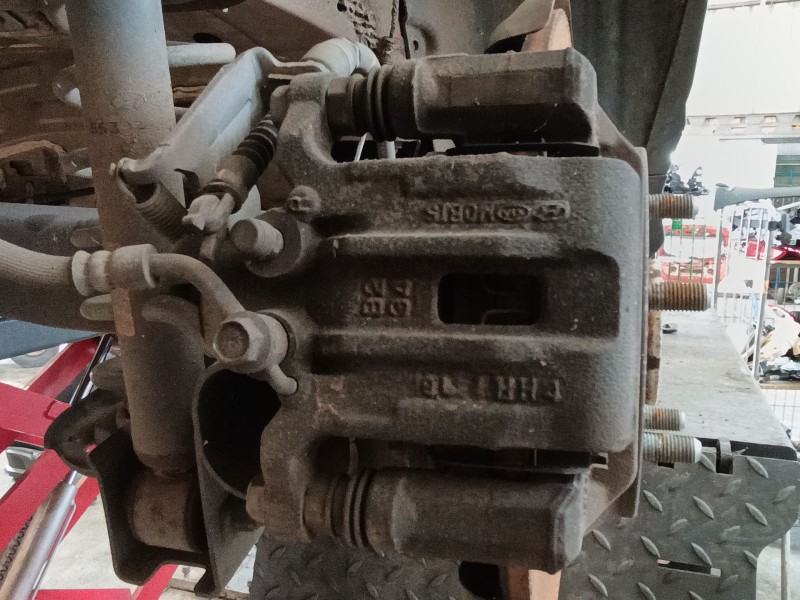 Recambio de pinza freno trasera derecha para hyundai kona (os, ose, osi) 1.6 crdi referencia OEM IAM 58230J9600  