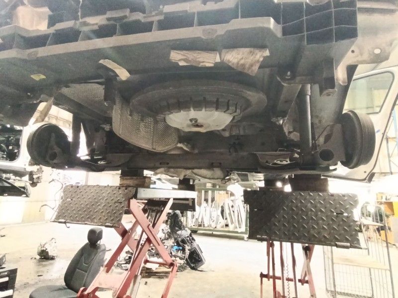 Recambio de puente trasero para renault clio iv (bh_) 1.5 dci 75 referencia OEM IAM 555112340R  