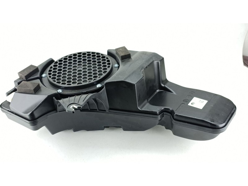 Recambio de subwoofer para jeep compass (mp, m6, mv, m7) 1.3 hybrid 4x4 referencia OEM IAM 00521425060  