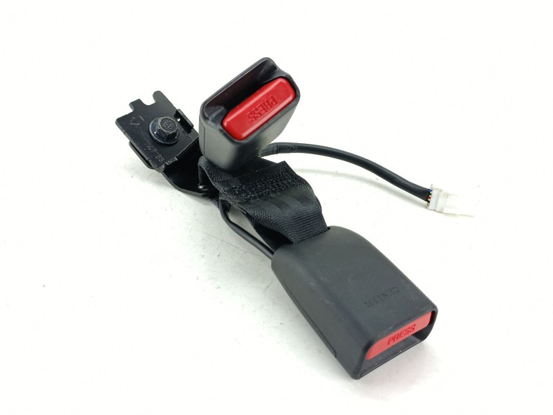 Recambio de enganche cinturon trasero izquierdo para hyundai kona (os, ose, osi) 1.6 crdi referencia OEM IAM 898A0K4100TRY  
