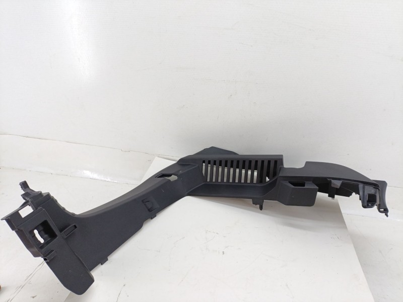Recambio de moldura para skoda karoq (nu7, nd7) 2.0 tdi referencia OEM IAM 57A867761A  