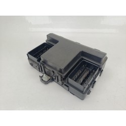CAJA RELES / FUSIBLES LB3T14D068CB 