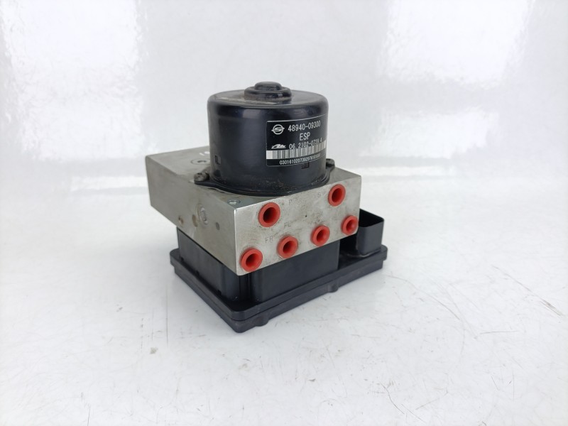 Recambio de abs para ssangyong actyon i 200 xdi 4wd referencia OEM IAM 4894009300  