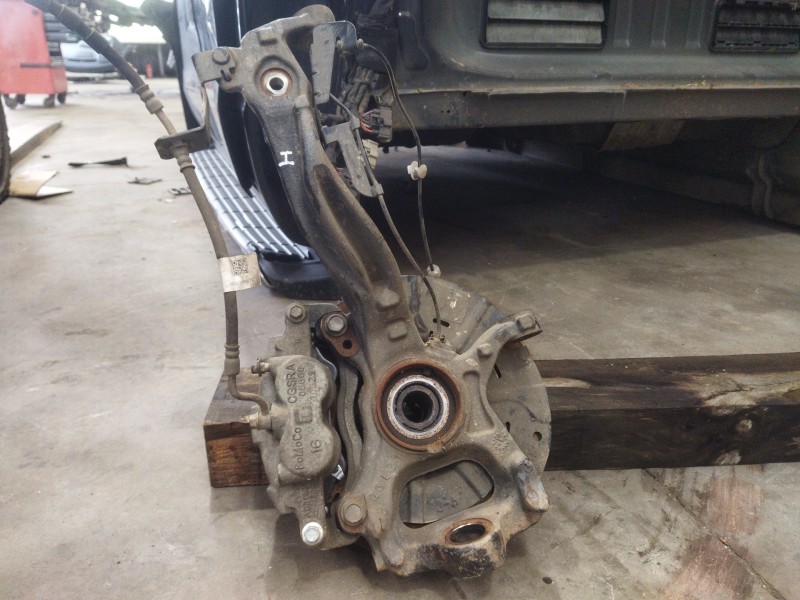 Recambio de mangueta delantera izquierda para ford ranger (tke) 2.0 ecoblue 4x4 referencia OEM IAM   