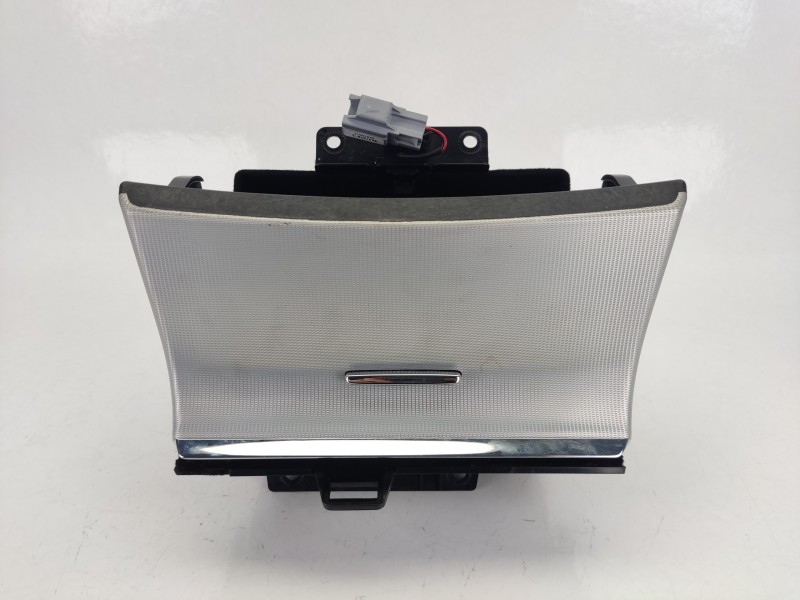 Recambio de cenicero para jeep grand cherokee iv (wk, wk2) 3.0 crd v6 4x4 referencia OEM IAM X90026833ZB  