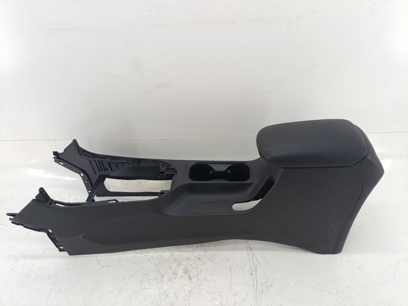 Recambio de consola central para hyundai i30 (pde, pd, pden) 1.6 crdi referencia OEM IAM 84611G4300TRY  