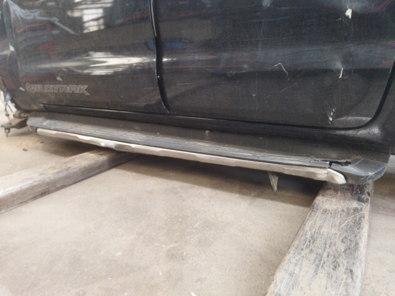 Recambio de estribos laterales para ford ranger (tke) 2.0 ecoblue 4x4 referencia OEM IAM   