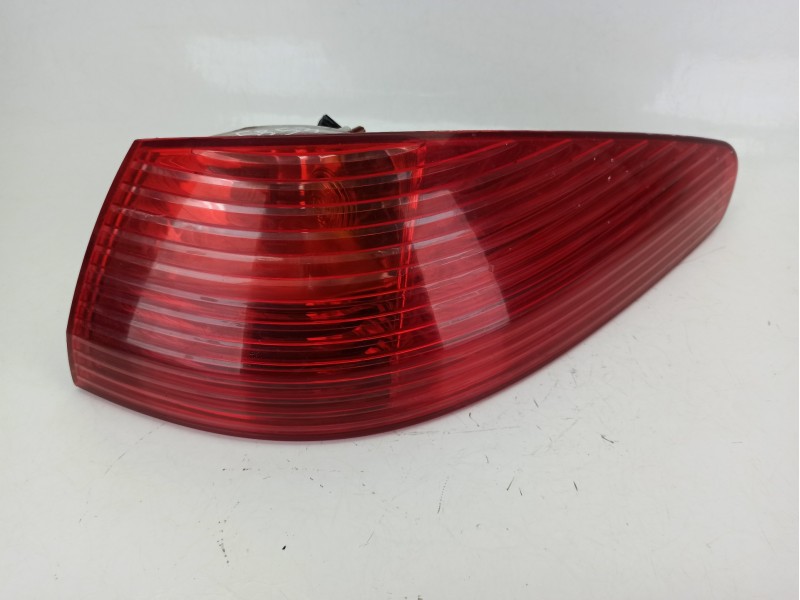 Recambio de piloto trasero derecho para peugeot 607 (9d, 9u) 2.2 hdi referencia OEM IAM 2543D  