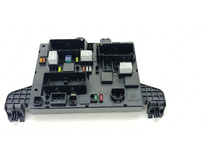 Recambio de caja reles / fusibles para opel zafira tourer c (p12) 1.6 cdti (75) referencia OEM IAM 13449202  