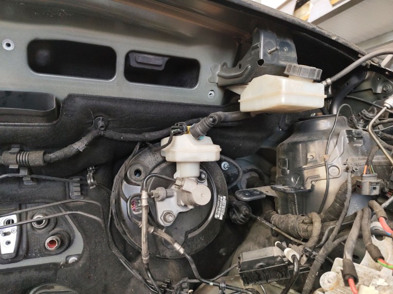 Recambio de bomba freno para opel zafira tourer c (p12) 1.6 cdti (75) referencia OEM IAM 84102409  