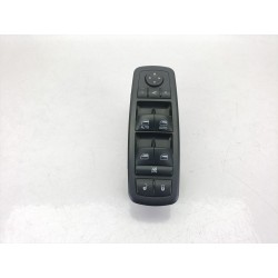 MANDO ELEVALUNAS DELANTERO IZQUIERDO 68319803AA 