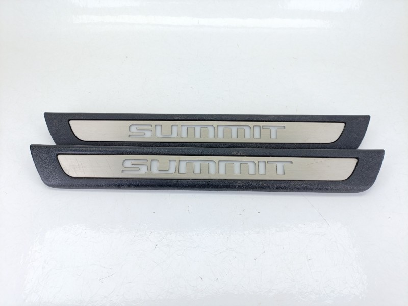 Recambio de moldura para jeep grand cherokee iv (wk, wk2) 3.0 crd v6 4x4 referencia OEM IAM 5SQ05TRMA  