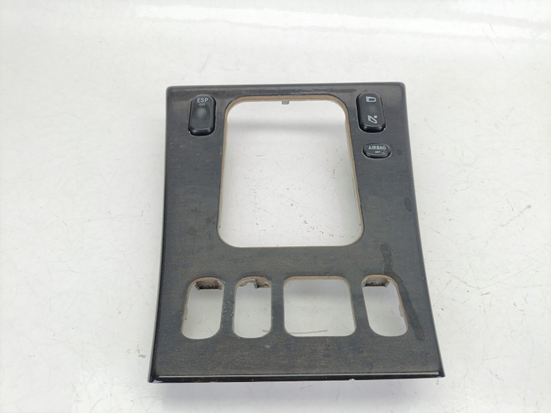Recambio de embellecedor para mercedes-benz clk (c208) clk 230 kompressor (208.348) referencia OEM IAM   