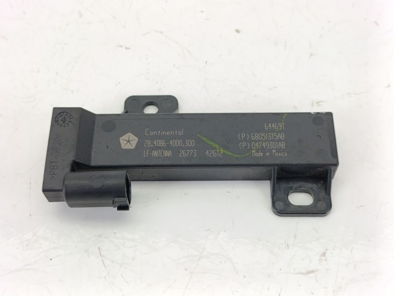 Recambio de antena para jeep grand cherokee iv (wk, wk2) 3.0 crd v6 4x4 referencia OEM IAM 68051315AB  