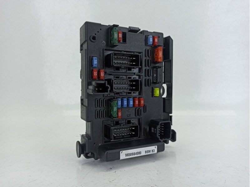 Recambio de caja reles / fusibles para peugeot 307 (3a/c) 1.6 hdi 110 referencia OEM IAM 9650664080  