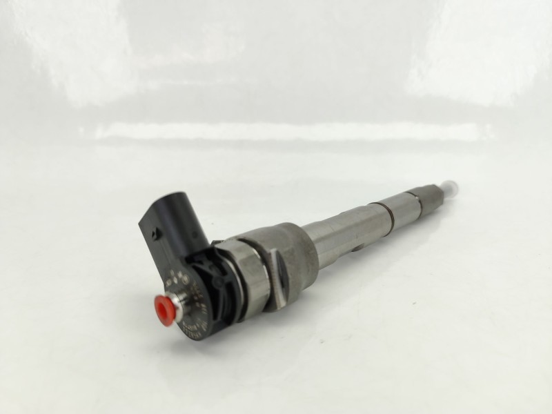 Recambio de inyector para audi q3 sportback (f3n) 35 tdi referencia OEM IAM 05L130277E  