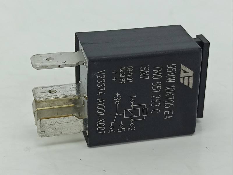 Recambio de rele para audi a5 (8t3) 3.0 tdi quattro referencia OEM IAM 7M0951253C  