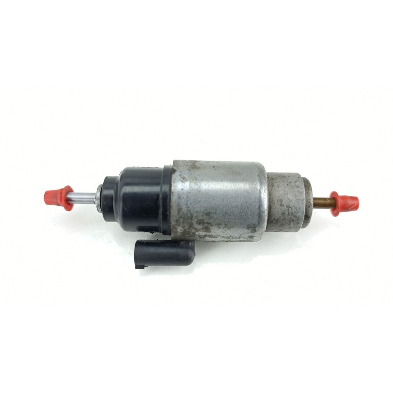 Recambio de bomba combustible para land rover discovery iv (l319) 3.0 td 4x4 referencia OEM IAM 9002853F  