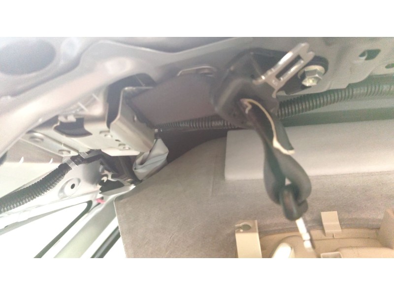 Recambio de cinturon seguridad trasero central para lexus nx (_z1_) 300h awd (ayz15) referencia OEM IAM 7335078020C0  
