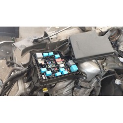 CAJA RELES / FUSIBLES 8274148090 
