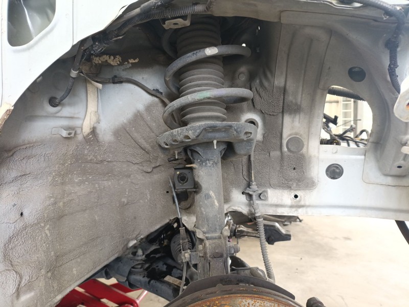 Recambio de amortiguador delantero derecho para hyundai i30 (pde, pd, pden) 1.6 crdi referencia OEM IAM   