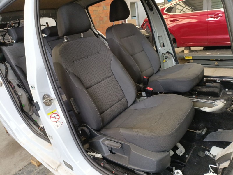 Recambio de asiento delantero derecho para volkswagen golf vii variant (ba5, bv5) 1.6 tdi referencia OEM IAM 5Q4881106M  