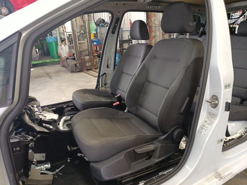 Recambio de asiento delantero izquierdo para volkswagen golf vii variant (ba5, bv5) 1.6 tdi referencia OEM IAM   