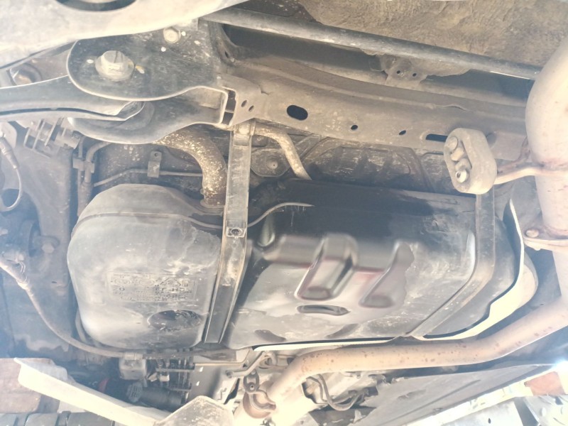 Recambio de deposito combustible para hyundai i30 (pde, pd, pden) 1.6 crdi referencia OEM IAM 31150G4900  