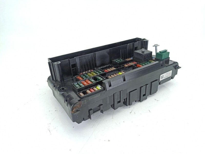 Recambio de caja reles / fusibles para bmw 5 touring (f11) 535 d referencia OEM IAM 9234421  